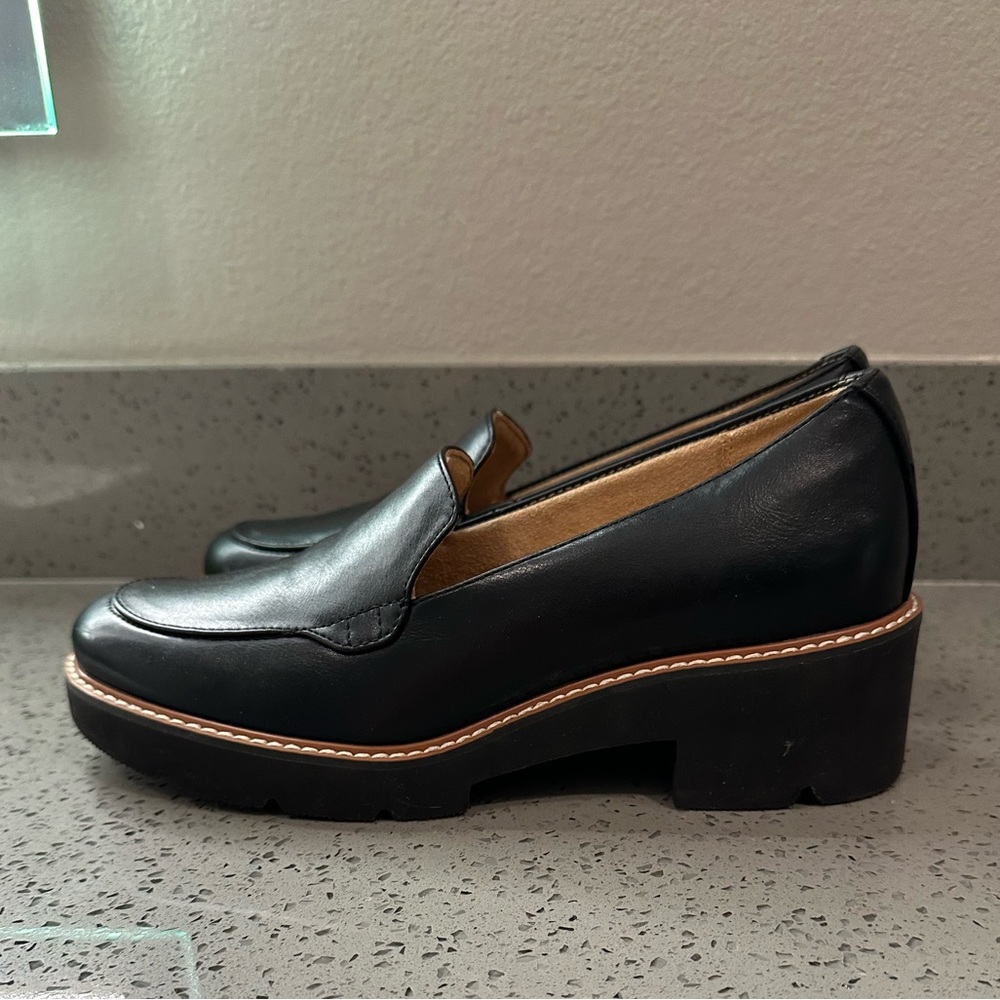 Naturalizer Cabaret Loafer Size 7.5 - Picture 3 of 5